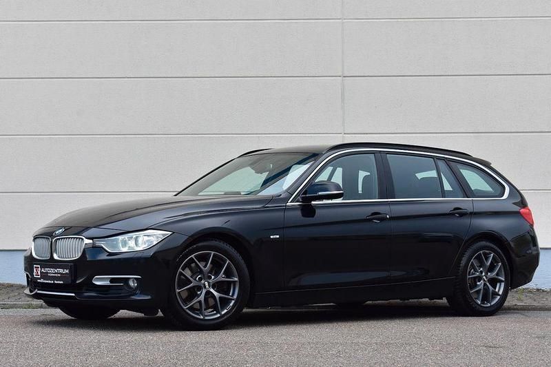 Schwarz Gebraucht 2013 BMW 330 Sport Line Kombi | 7.890 € (Guter Preis) - Bild 1/4