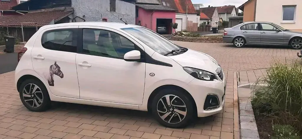 Gebraucht Peugeot 108 69 PS (50 kW) 2021 Weiß Kleinwagen