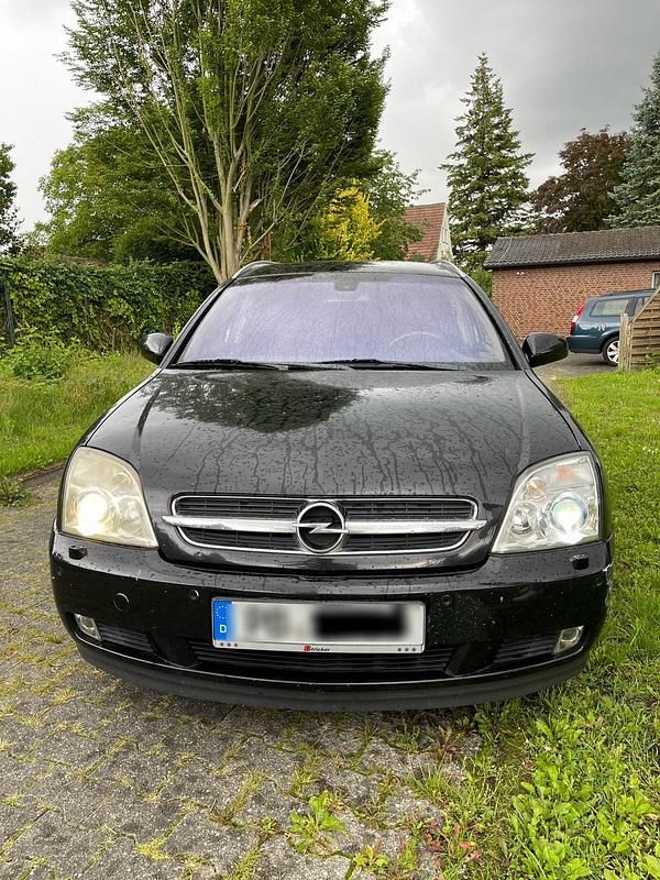 Schwarz Gebraucht 2005 Opel Vectra Kombi | 1.400 € (Fairer Preis) - Bild 1/4
