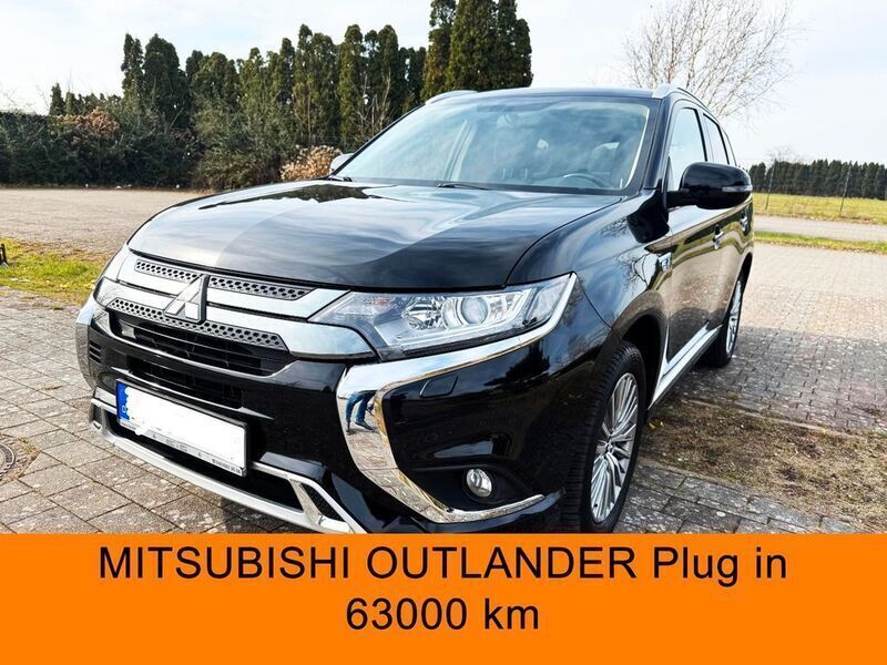 Schwarz Gebraucht 2020 Mitsubishi Outlander P-HEV Basis SUV | 20.800 € (Guter Preis) - Bild 1/4