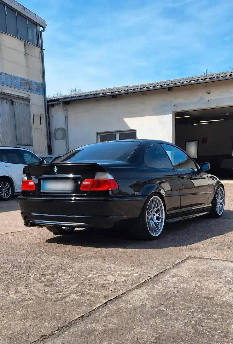 Gebraucht BMW 320 M Sport 170 PS (125 kW) 2003 Schwarz Coupé