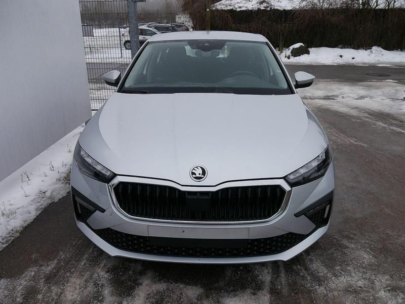 Neu Skoda Scala Selection 2025 Brillantsilber metallic Kleinwagen