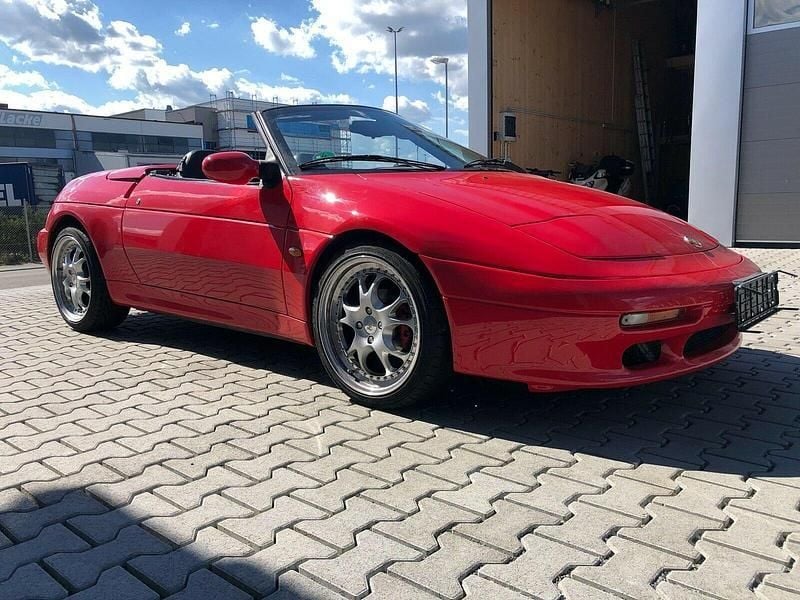 Rot Gebraucht 1999 Kia Roadster Cabrio | 16.900 € - Bild 1/4