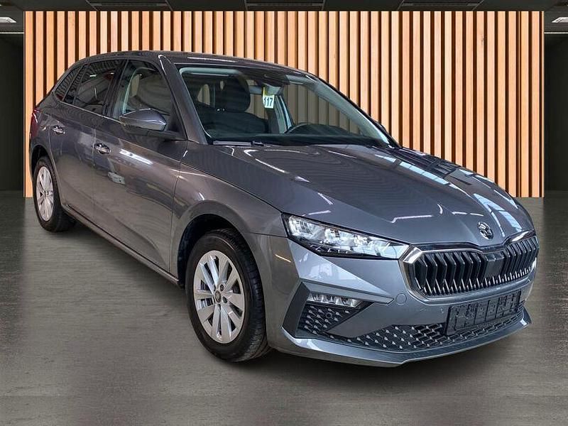 Gebraucht Skoda Scala Selection 116 PS (85 kW) 2025 Grau Kleinwagen