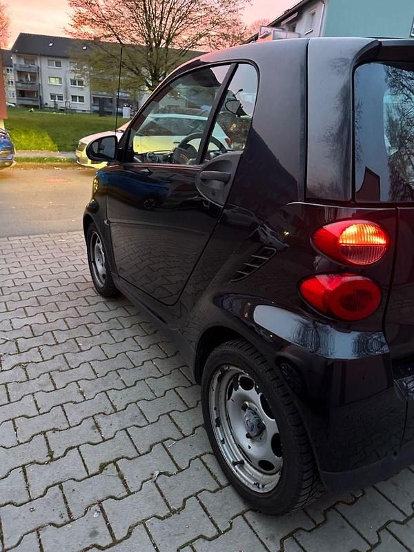 Gebraucht Smart ForTwo Coupé 61 PS (44 kW) 2010 Schwarz Coupé