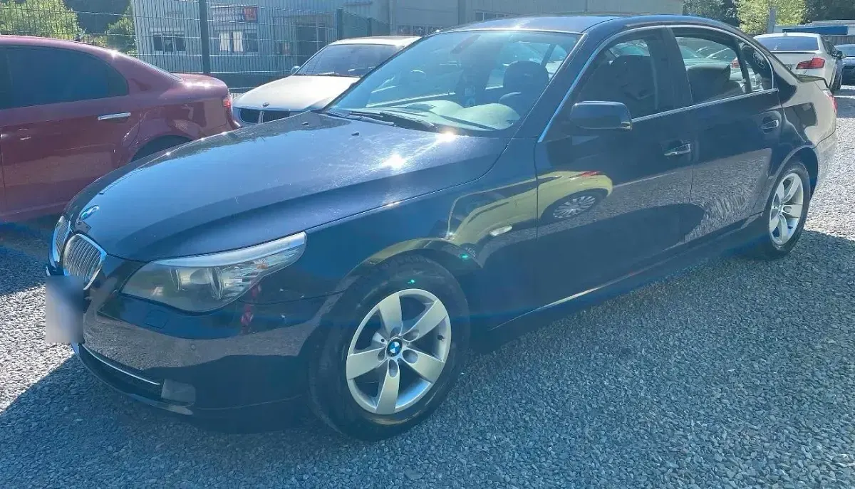Gebraucht BMW 520 177 PS (130 kW) 2009 Blau Limousine