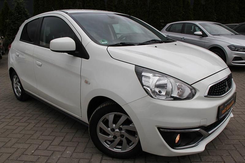 Weiß Gebraucht 2017 Mitsubishi Space Star Limousine | 9.490 € (Fairer Preis) - Bild 1/4