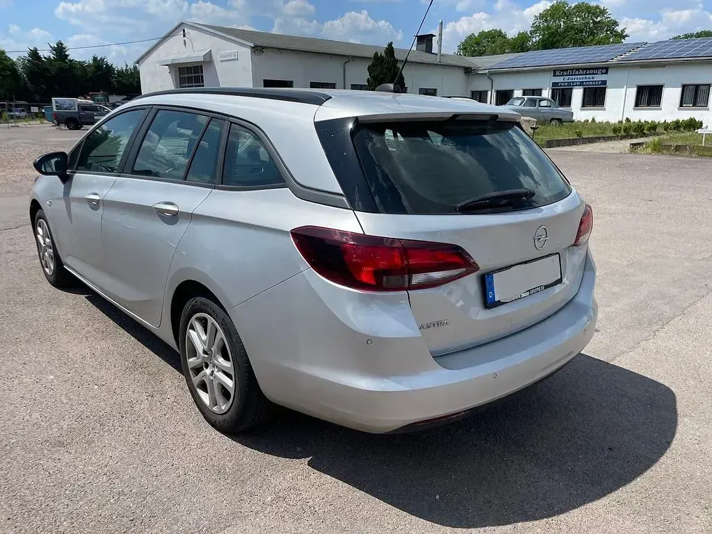 Gebraucht Opel Astra Edition 122 PS (89 kW) 2021 Silber Limousine