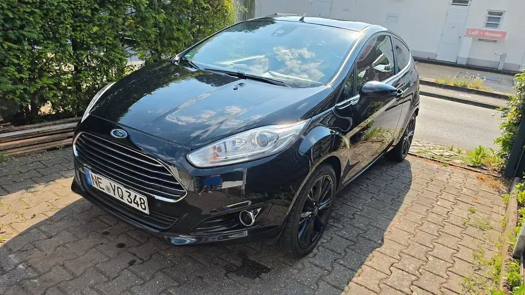 Gebraucht Ford Fiesta SYNC Edition 95 PS (69 kW) 2013 Schwarz Kleinwagen