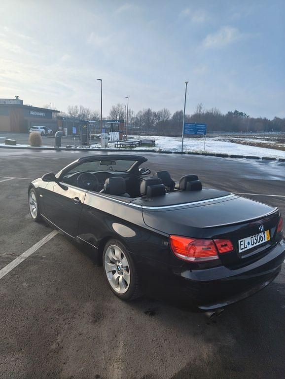 Gebraucht BMW 325 Cabriolet Performance 197 PS (144 kW) 2008 Schwarz Cabrio