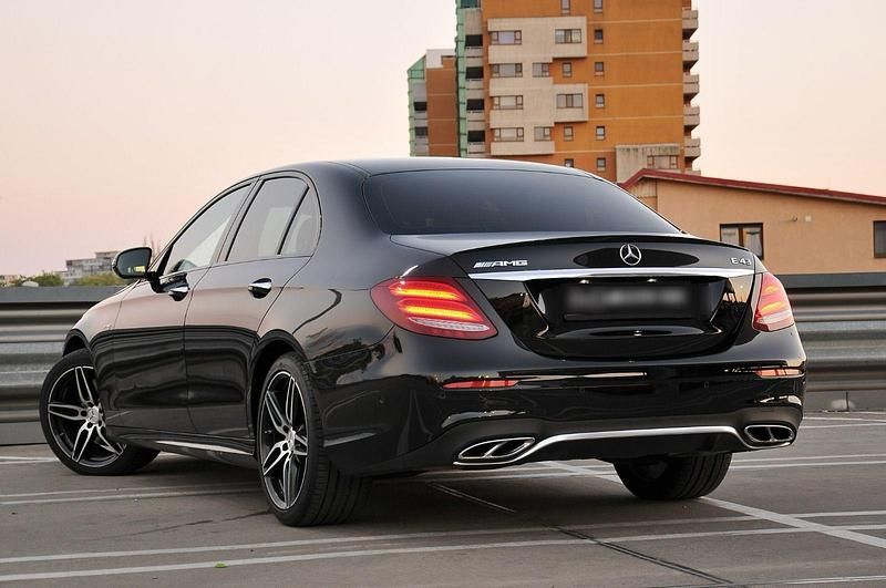 Gebraucht Mercedes E43 AMG AMG 401 PS (294 kW) 2016 Schwarz Limousine