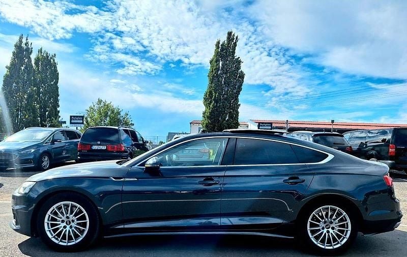 Grau Gebraucht 2021 Audi A5 Coupé | 22.500 € (Superpreis) - Bild 1/4