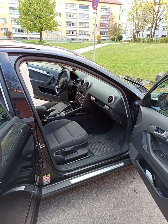 Gebraucht Audi A3 Attraction 140 PS (102 kW) 2010 Kleinwagen