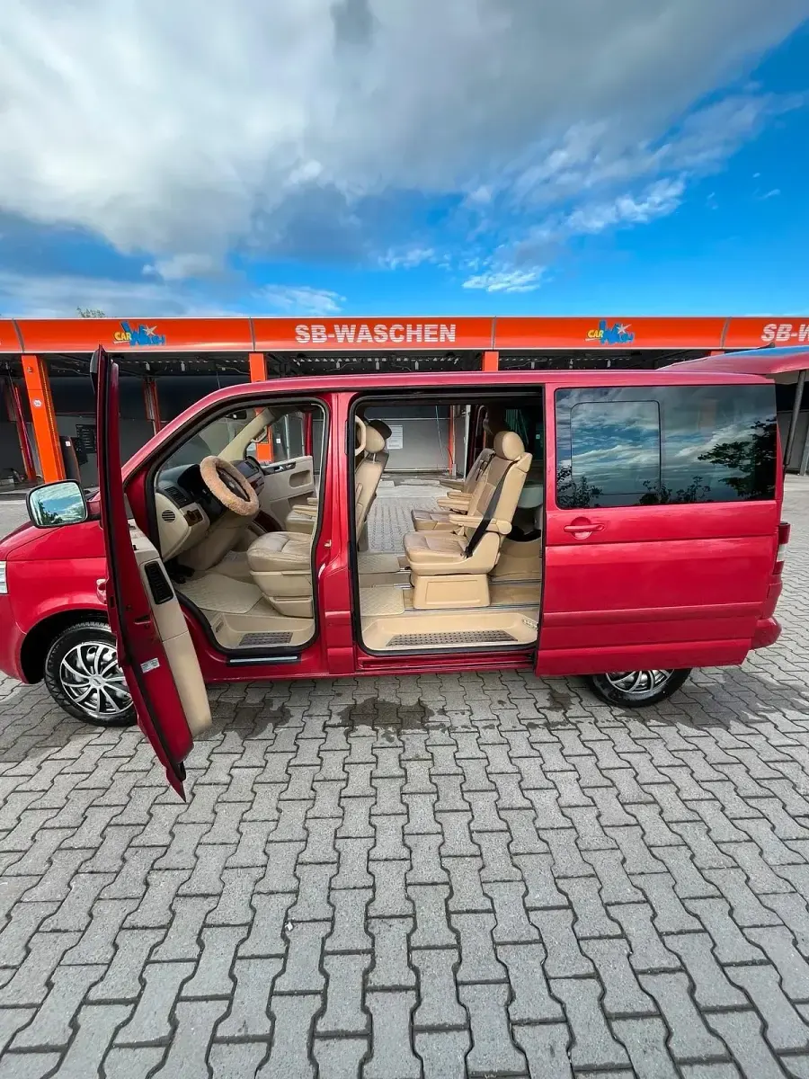 Gebraucht VW Multivan 174 PS (127 kW) 2005 Rot Van / Kleinbus