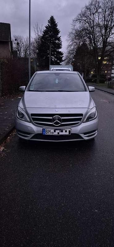Gebraucht Mercedes B180 109 PS (80 kW) 2011 Van / Kleinbus