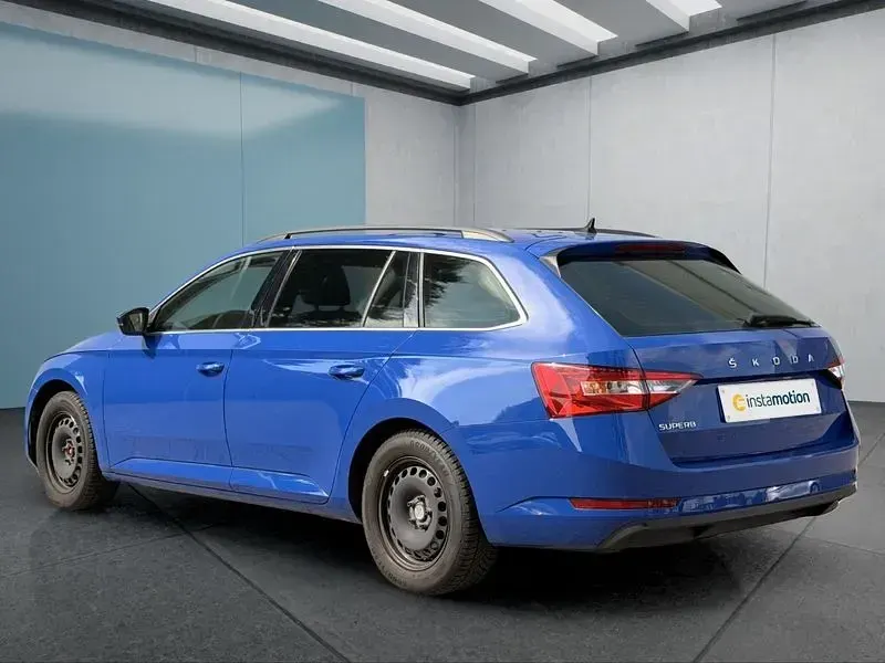 Gebraucht Skoda Superb 150 PS (110 kW) 2022 Andere Kombi