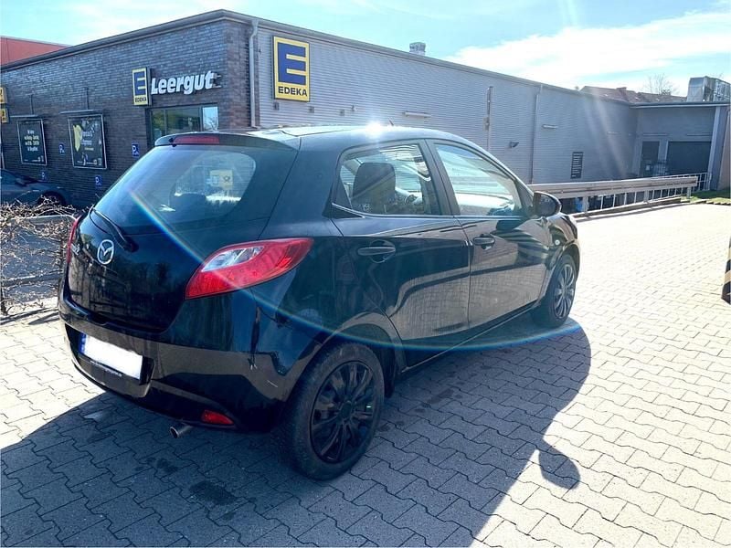 Second-hand Mazda 2 75 CP (55 kW) 2010 Negru Hatchback