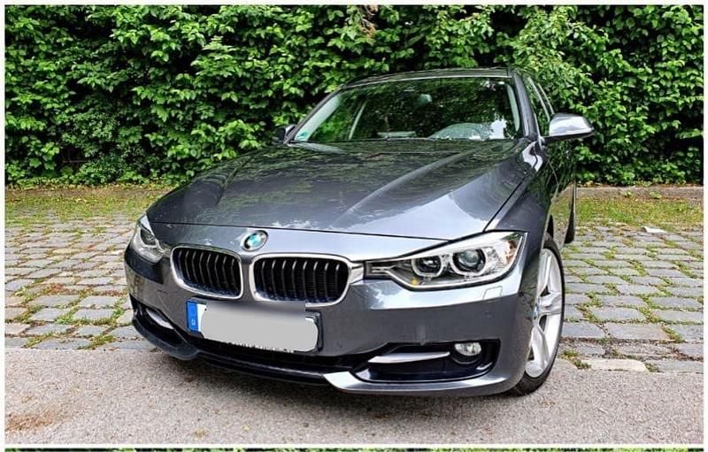 Grau Gebraucht 2013 BMW 318 Sport Line Kombi | 11.500 € (Fairer Preis) - Bild 1/4