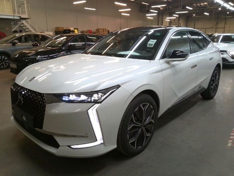 Weiß Gebraucht 2023 DS Automobiles DS4 Opera Limousine | 29.645 € (Etwas zu teuer) - Bild 1/4
