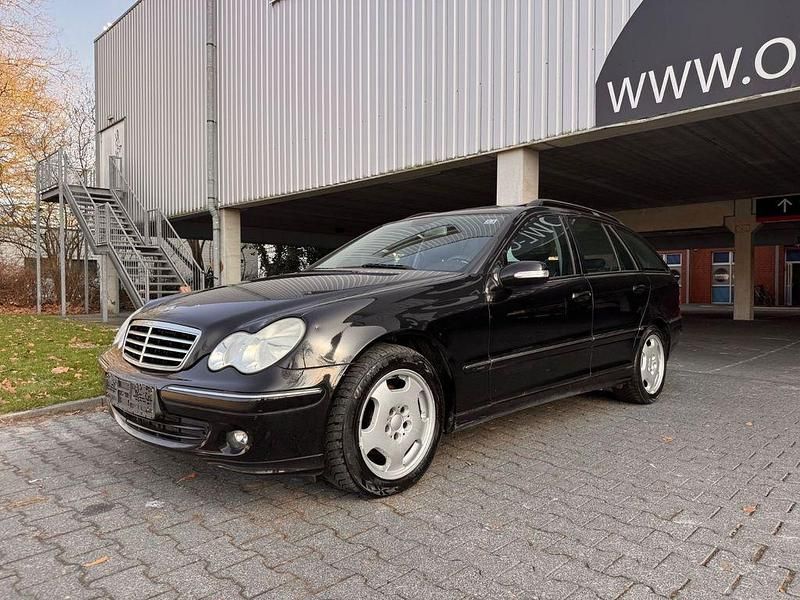 Gebraucht Mercedes C220 150 PS (110 kW) 2006 Schwarz Kombi