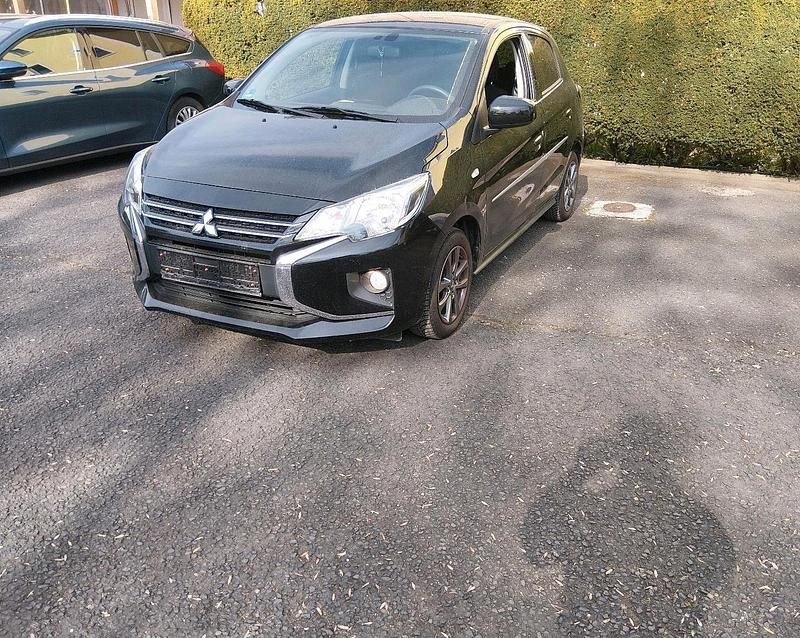 Gebraucht Mitsubishi Space Star 71 PS (52 kW) 2022 Schwarz Kleinwagen