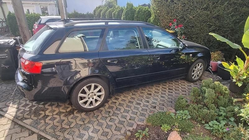 Schwarz Gebraucht 2011 Seat Exeo Kombi | 4.900 € (Fairer Preis) - Bild 1/4