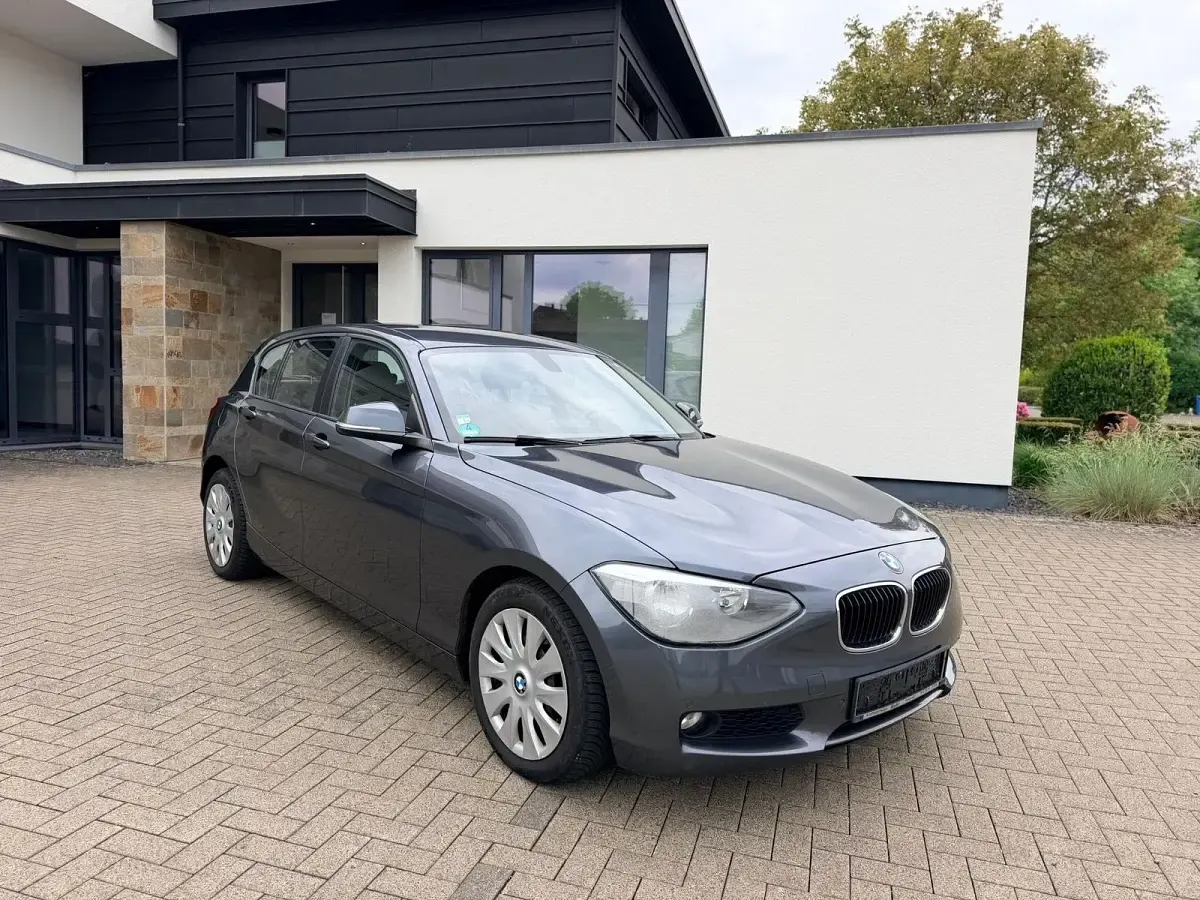 Gebraucht BMW 118 2013 Grau Kleinwagen