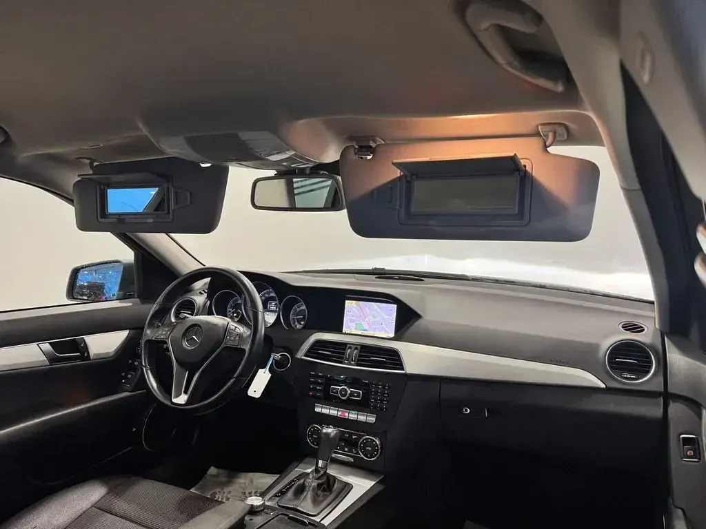 Gebraucht Mercedes C220 170 PS (125 kW) 2011 Grau Limousine