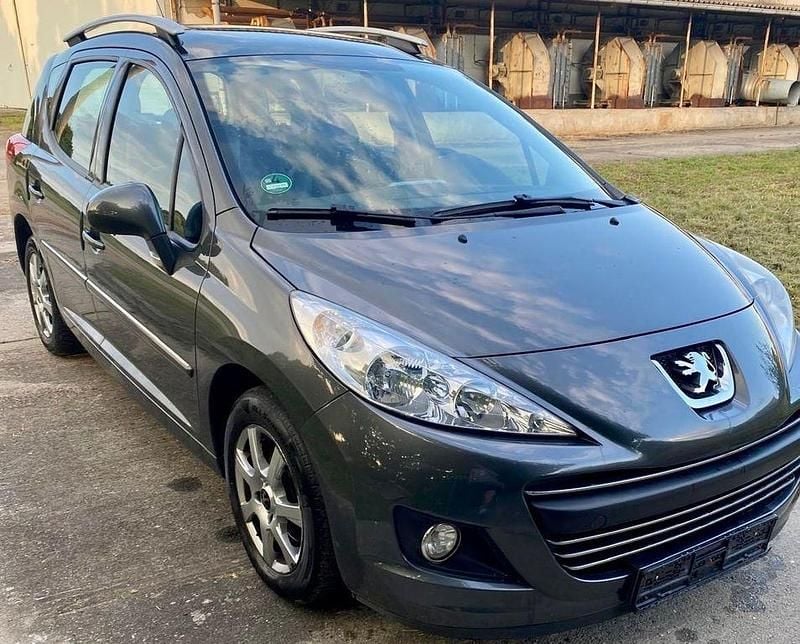 Grau Gebraucht 2011 Peugeot 207 Premium Kombi | 2.499 € (Superpreis) - Bild 1/4