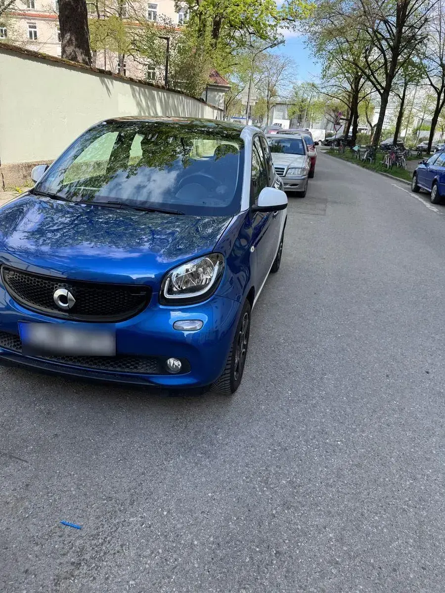 Usata Smart ForFour Prime 90 CV (66 kW) 2017 Blu Utilitaria