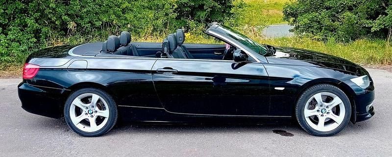 Gebraucht BMW 325 Cabriolet 218 PS (160 kW) 2011 Schwarz Cabrio