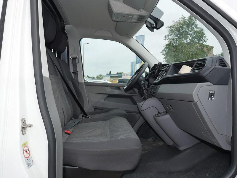 Gebraucht VW T6.1 150 PS (110 kW) 2023 Weiß Van