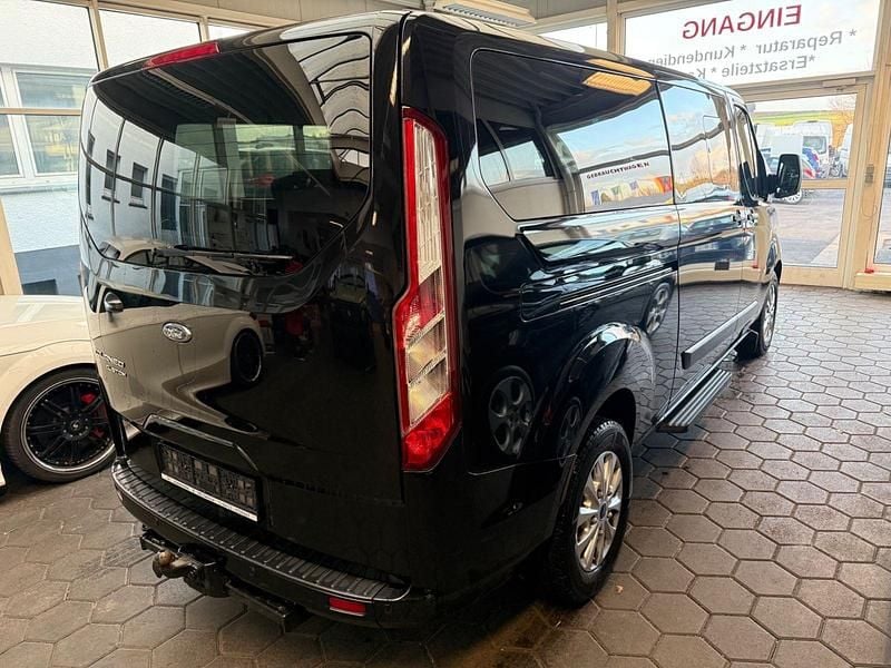 Gebraucht Ford Tourneo Custom 131 PS (96 kW) 2021 Schwarz Van