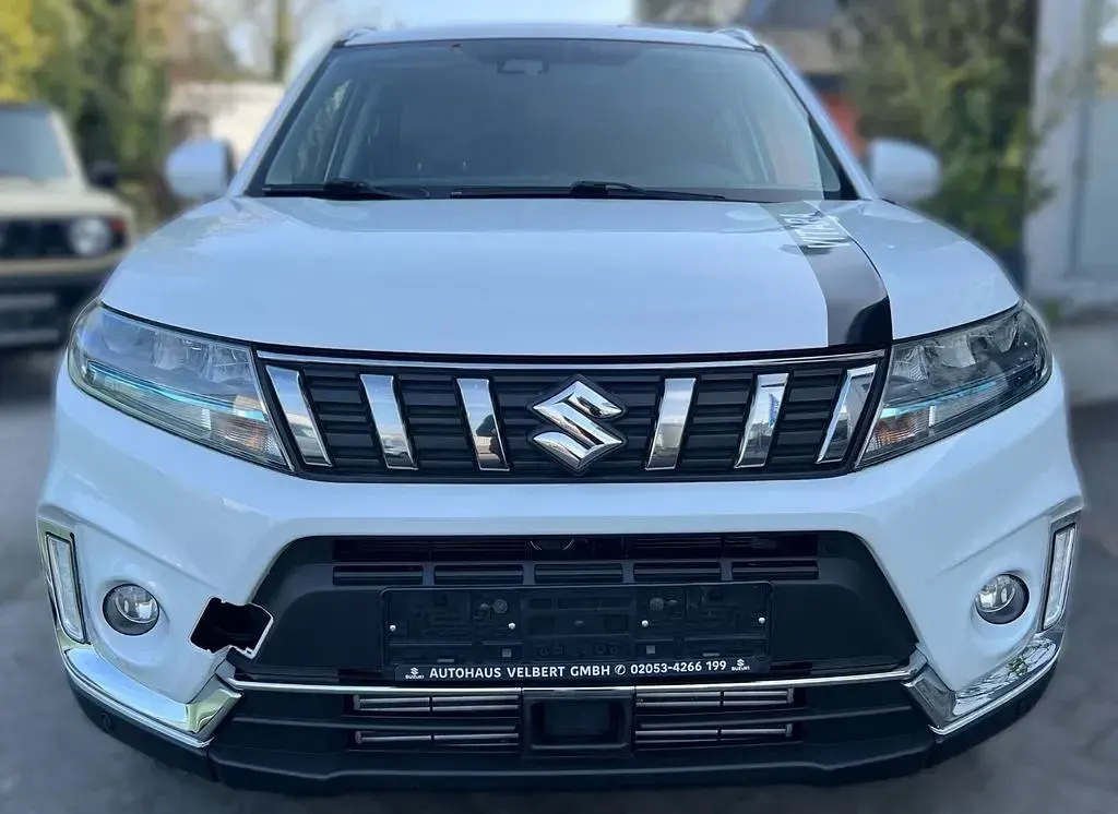 Gebraucht Suzuki Vitara Comfort+ 140 PS (102 kW) 2020 Weiß SUV