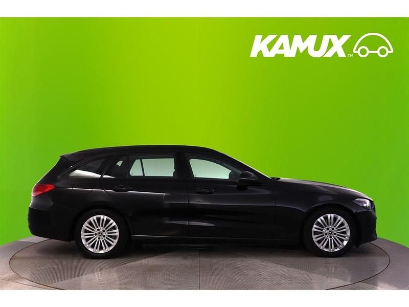 Gebraucht Mercedes C220 200 PS (147 kW) 2023 Schwarz Kombi