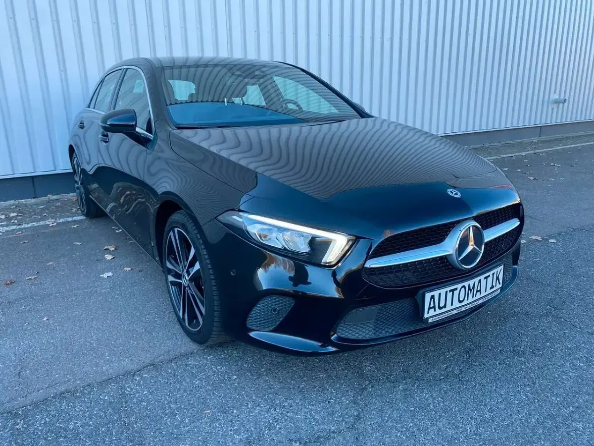 Gebraucht Mercedes A200 AMG Edition 1 163 PS (119 kW) 2020 Schwarz Limousine