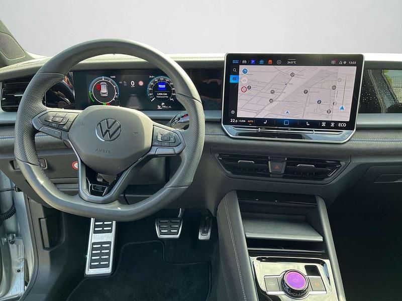 Gebraucht VW Tayron R-line 272 PS (200 kW) 2025 Oyster silver metallic (metallic) SUV