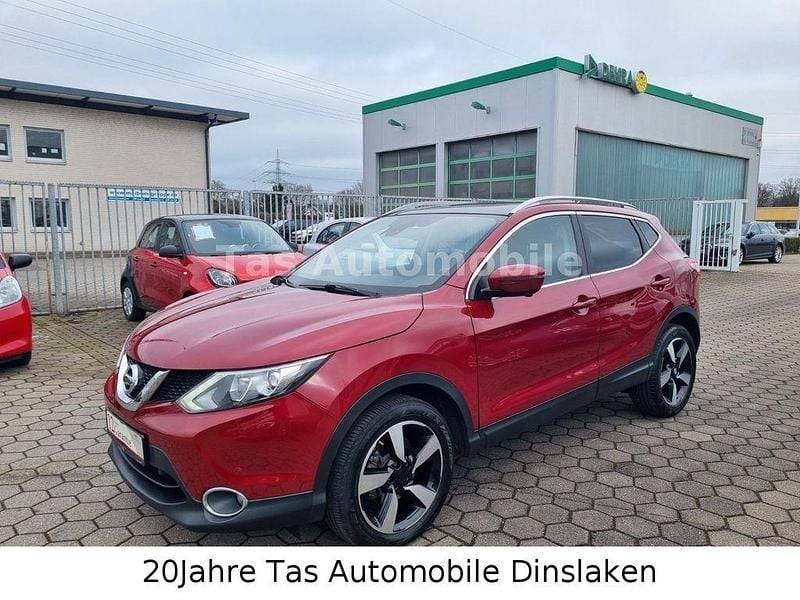 Gebraucht Nissan Qashqai N-Connecta 131 PS (96 kW) 2016 Rot SUV