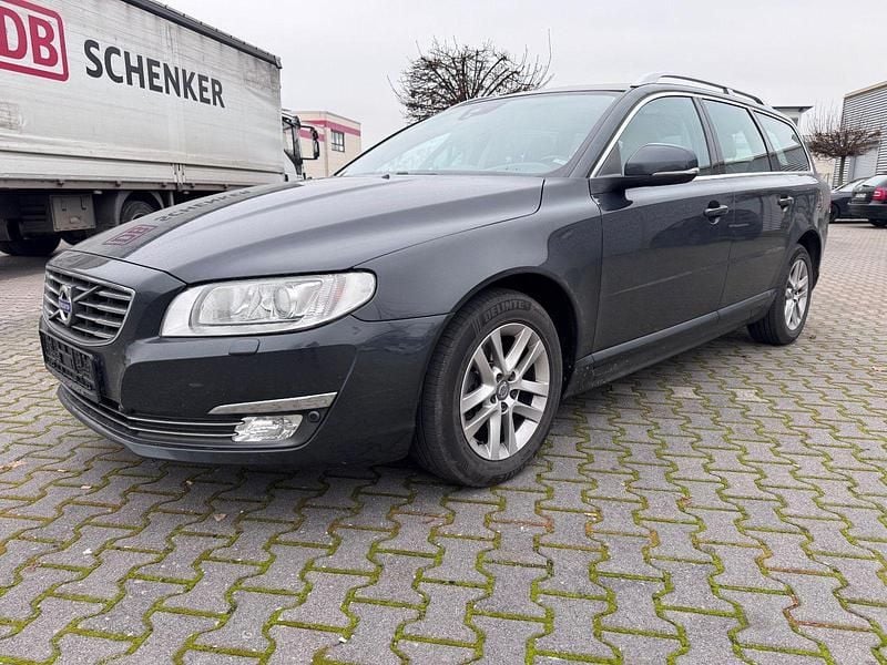 Gebraucht Volvo V70 Summum 181 PS (133 kW) 2015 Grau Kombi