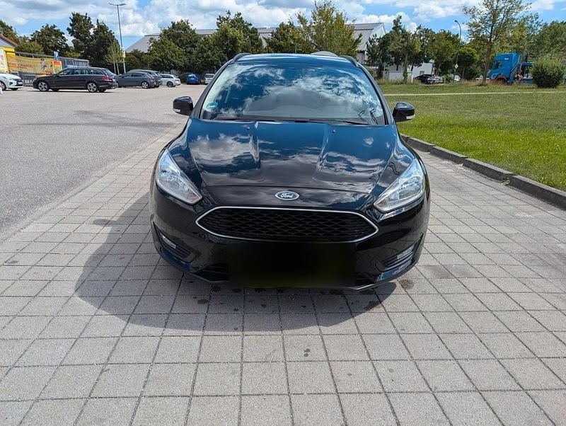 Gebraucht Ford Focus 125 PS (91 kW) 2018 Schwarz Kombi