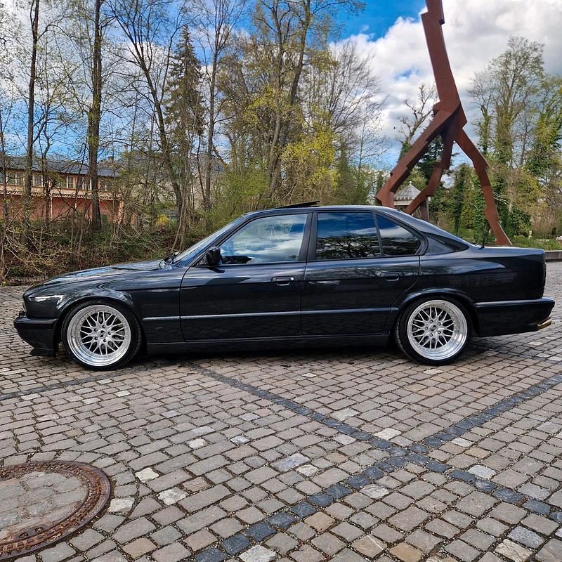 Gebraucht BMW 535 245 PS (180 kW) 1988 Schwarz Limousine