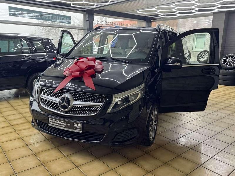 Gebraucht Mercedes V250 Edition 190 PS (139 kW) 2016 Obsidianschwarz Van / Kleinbus