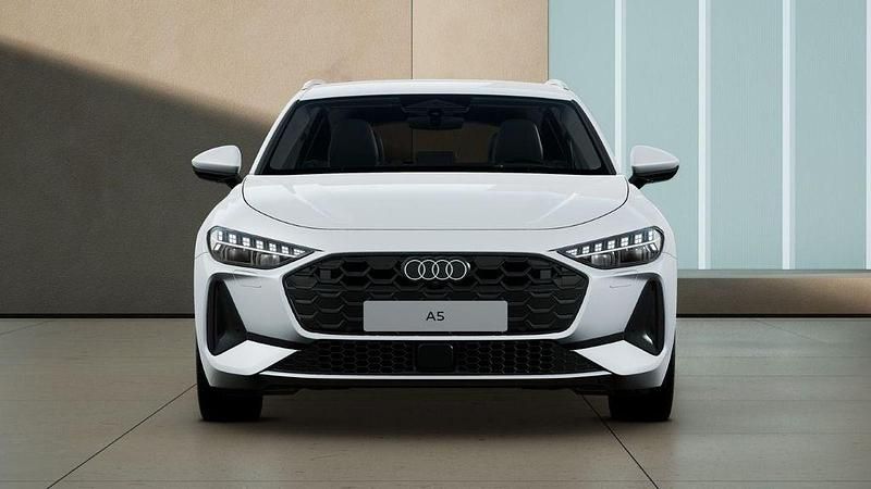 Gebraucht Audi A5 Ambiente 204 PS (150 kW) 2025 Gletscherweiß metallic Kombi