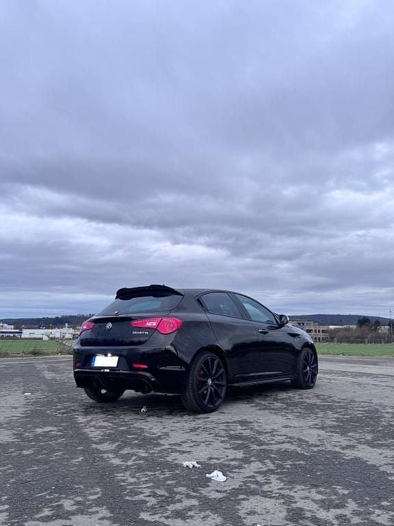 Gebraucht Alfa Romeo Giulietta Veloce 241 PS (177 kW) 2017 Schwarz Kleinwagen