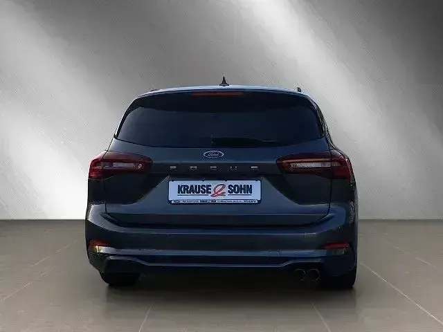 Gebraucht Ford Focus ST-Line 155 PS (114 kW) 2024 Grau Limousine