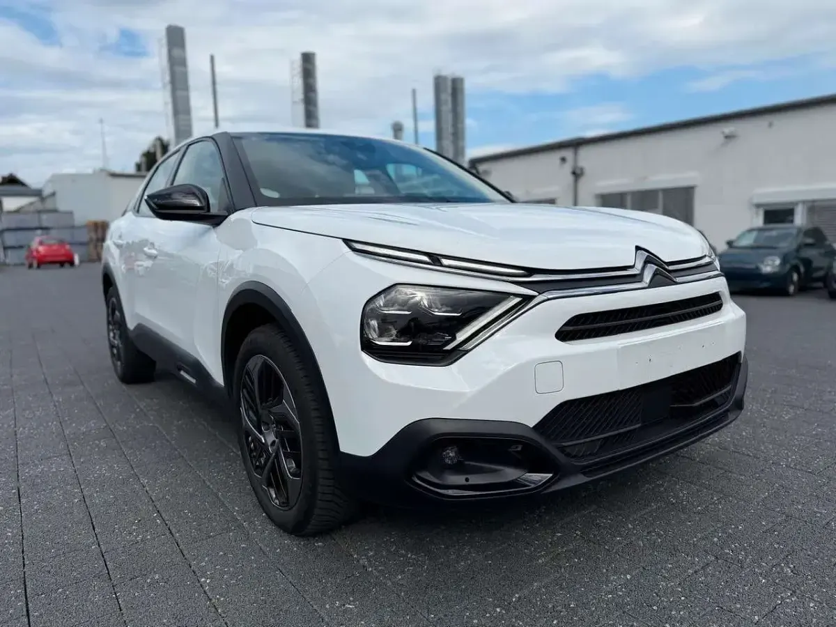 Gebraucht Citroën C4 131 PS (96 kW) 2023 Weiß SUV