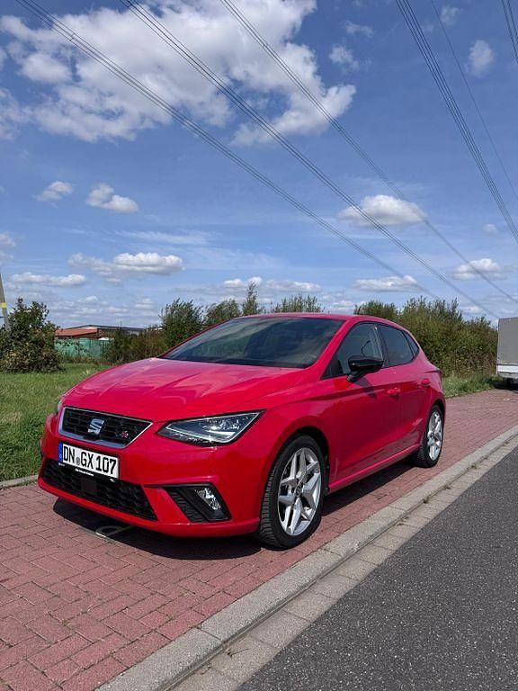 Rojo emocion Gebraucht 2020 Seat Ibiza FR Limousine | 15.590 € (Etwas zu teuer) - Bild 1/4