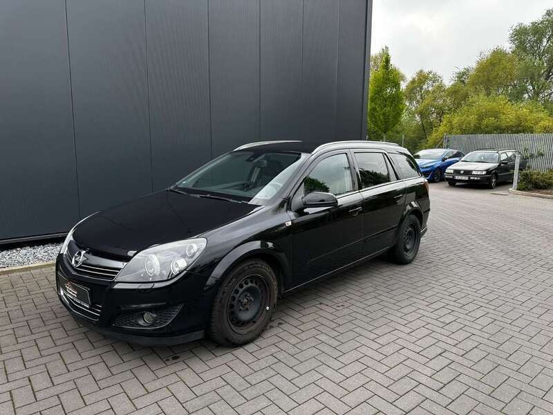 Schwarz Gebraucht 2008 Opel Astra Sport Kombi | 1.750 € (Guter Preis) - Bild 1/4