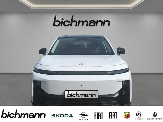 Neu Leapmotor B10 160 kW (218 PS) 2026 Grau SUV