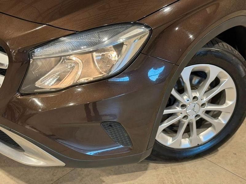 Gebraucht Mercedes GLA200 156 PS (114 kW) 2014 Braun SUV